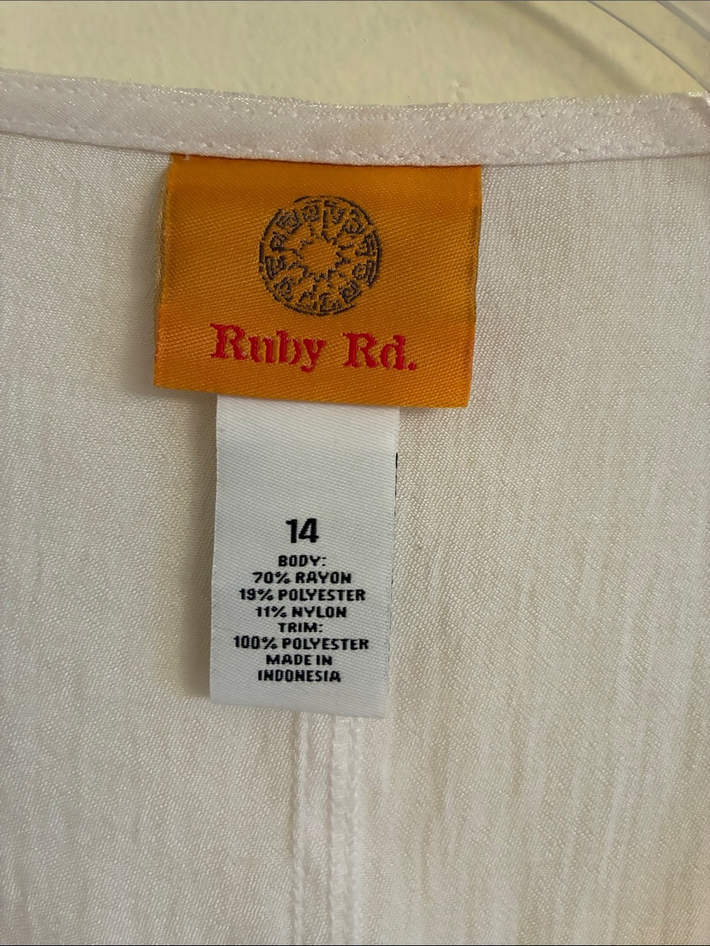 Ruby Rd. White Ruffle-Front V-Neck 3-button Cardigan - Picture 4 of 6